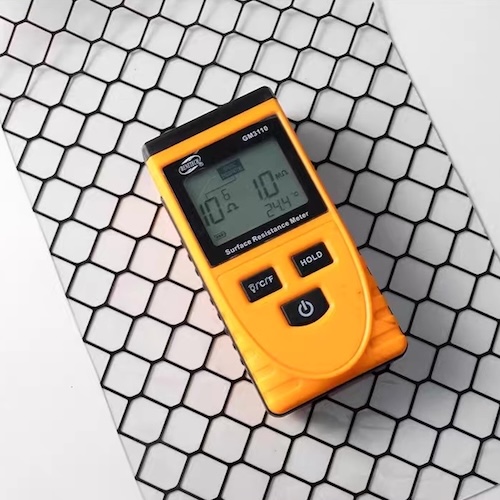 غشاء PVC شبكي مضاد للكهرباء الساكنة لحماية غرف الأبحاث النظيفة